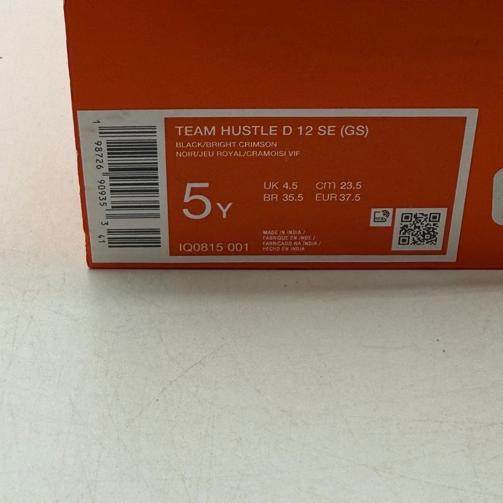 Nike Team Hustle D 12 SE Shoes Kids Size 5Y Black Crimson Basketball IQ0815-001